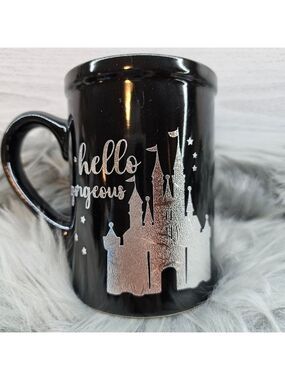Hello Gorgeous Castle mug